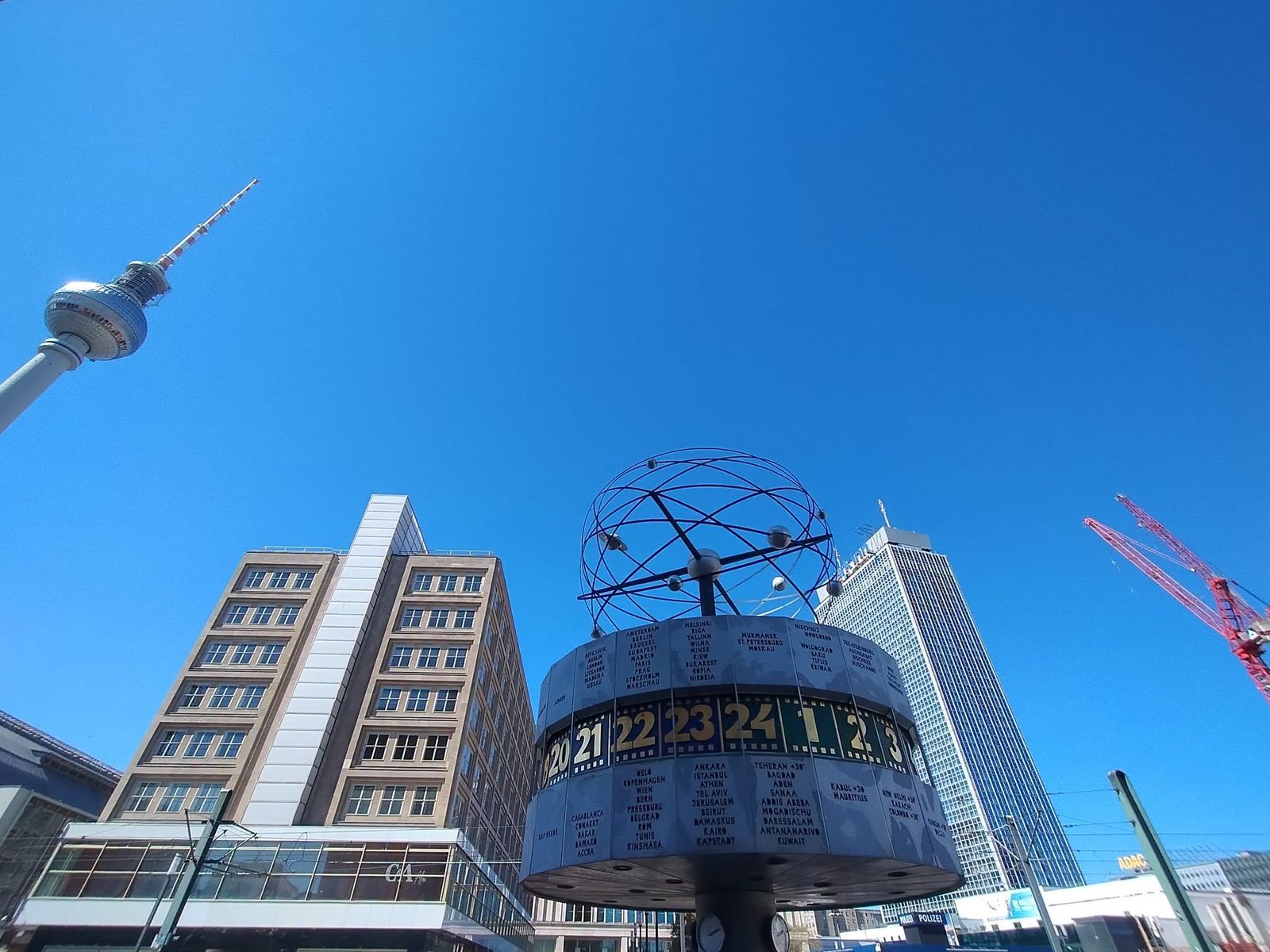 La Torre della Televisione e l'Orologio Universale ad Alexanderplatz